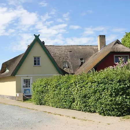 Feriehus Im Reetdachhaus Wustrow (Fischland)