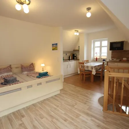 Feriehus Im Reetdachhaus